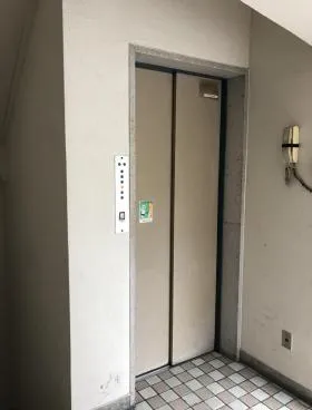 三分坂マンションの外観