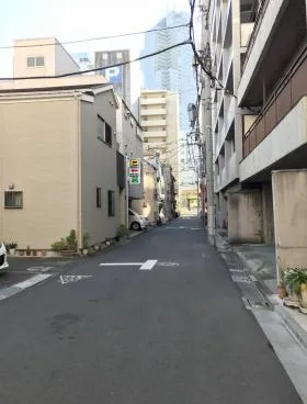 鈴木ビルの外観