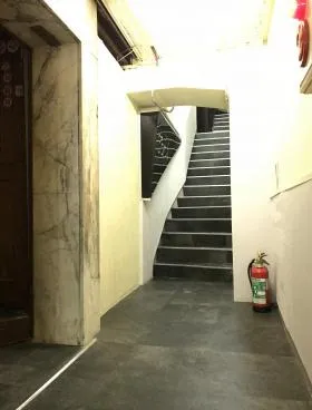 昌栄ビルの外観
