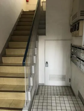 トミーハイツビルの外観