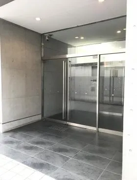 FLAMPビルの外観