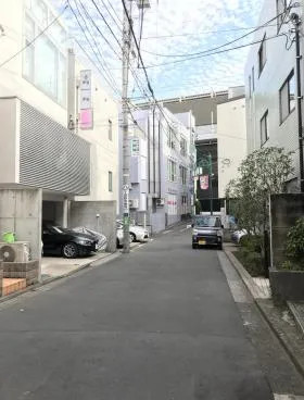 IRビルの外観