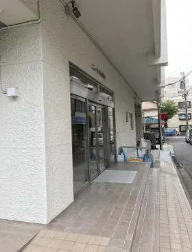 ニューハイム坂町ビルの外観