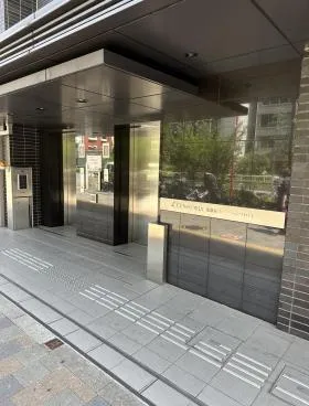 コンフォリア東新宿ステーションフロントの外観