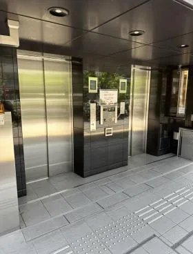 コンフォリア東新宿ステーションフロントの外観