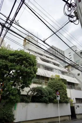 シャトレー青山の外観
