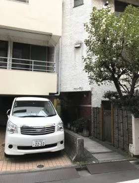 シャトレー青山の外観