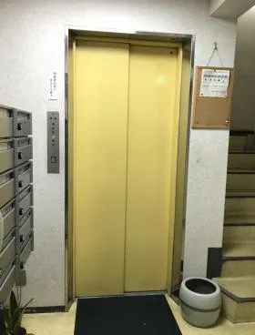 シャトレー青山の外観
