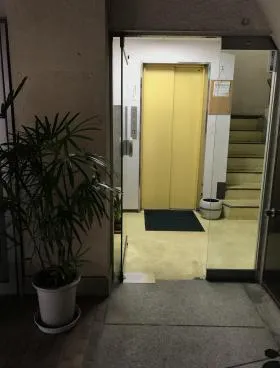 シャトレー青山の外観