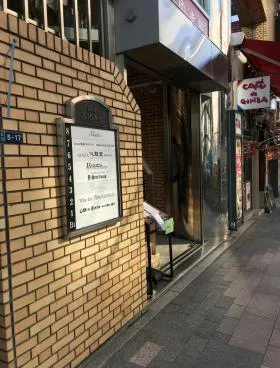 銀座みゆき館ビルの外観