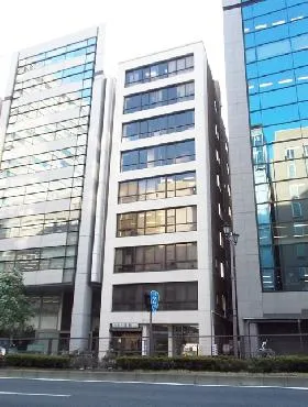 麹町秋山ビルディングの外観