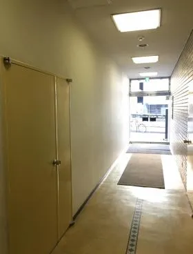 麹町秋山ビルディングの外観