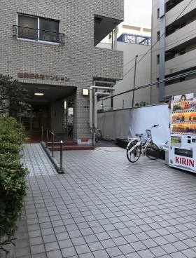 越前堀永谷マンションの外観