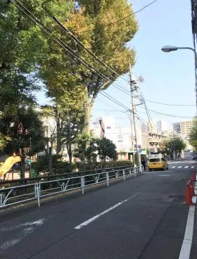 フロントパーク鍋島ビルの外観