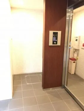 カーサ内神田の外観