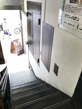 コヤノビルの外観