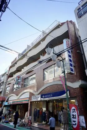 曙橋ハイム鍋倉の外観