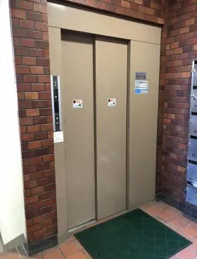 曙橋ハイム鍋倉の外観