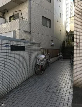西新宿青木ビルの外観