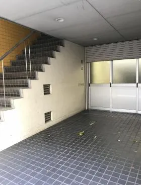 白橋ビルの外観