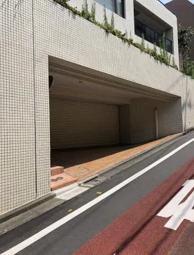 アーバンコートサカス2の外観