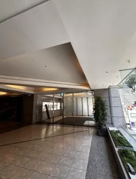 リビングデザインセンターOZONE(新宿パークタワー内)の外観