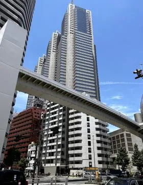 リビングデザインセンターOZONE(新宿パークタワー内)の外観