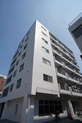 永功ハイムビルの外観