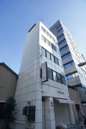 桜田通りKビルの外観