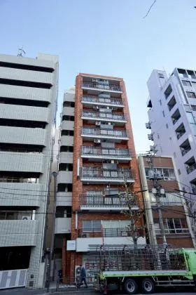 丸和ビルの外観