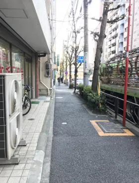 丸和ビルの外観