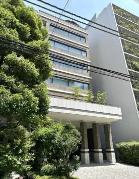 テディズコート一番町の外観