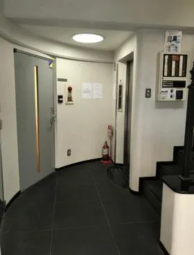 宝照ビルの外観