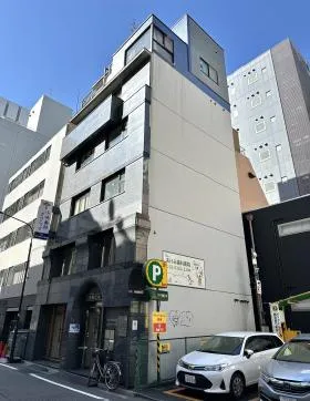 宝照ビルの外観