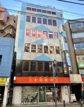 池袋C3ビルの外観