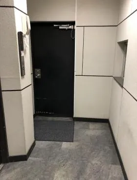 ファーストビルの外観