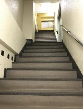 大塚ビルの外観