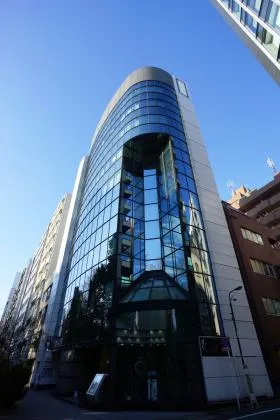 新宿御苑ビルの外観