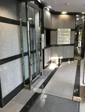 新宿御苑ビルの外観