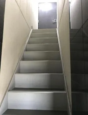大出ビルの外観