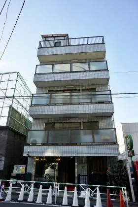 レガシー代官山ビルの外観