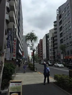 東興本社ビルの外観