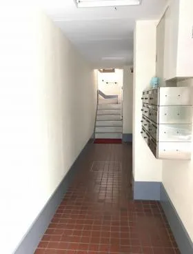 平原ビルの外観