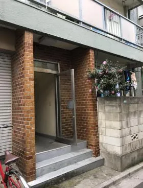 池袋二村ビルの外観