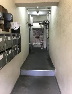 池袋二村ビルの外観