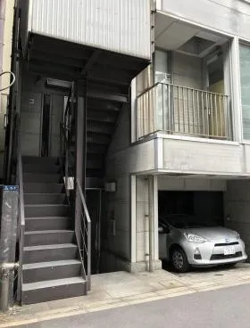 ファイヴツゥジャパンビルの外観