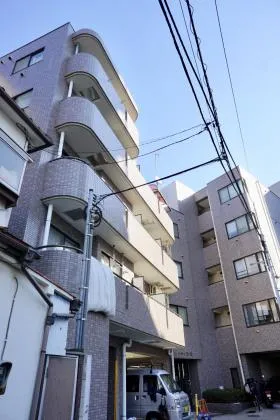 ロイヤル双葉の外観