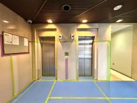 人形町センタービルの外観