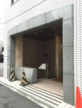 ハトヤ九段ビルの外観