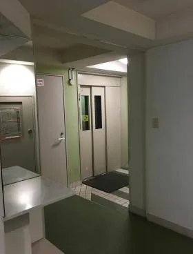 イワタビルの外観